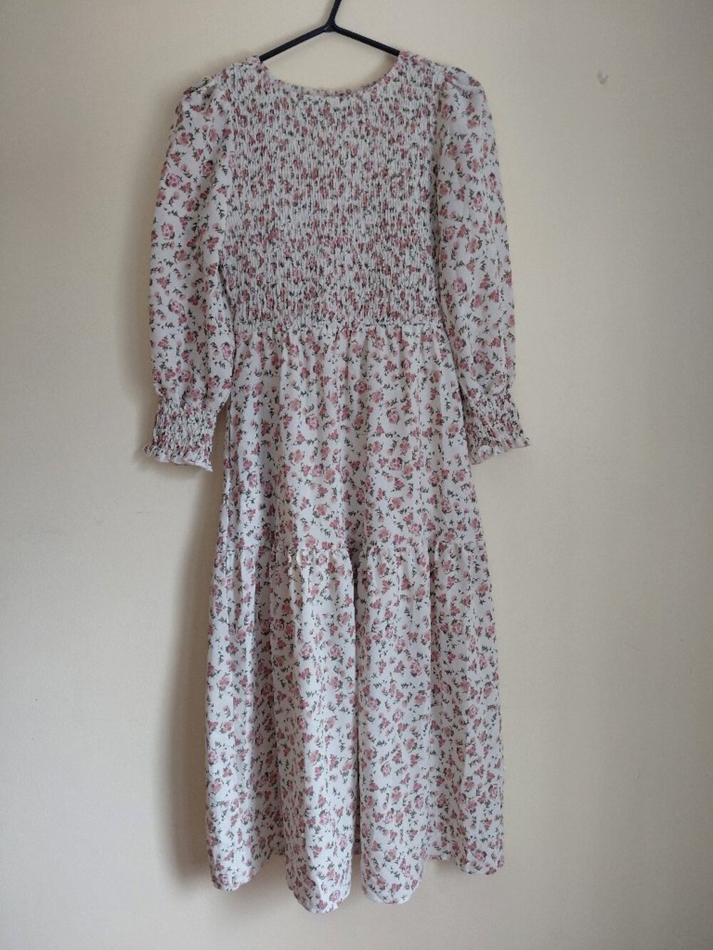 White Floral Long Sleeves Maxi Dress